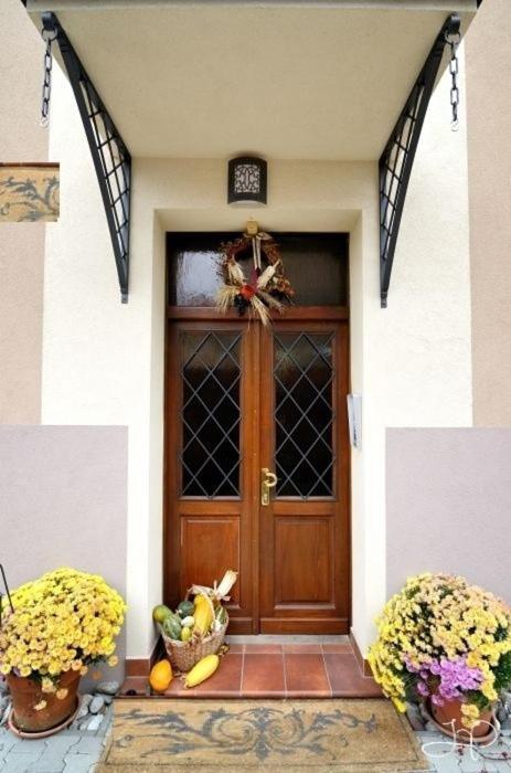 Penzion Villa Maura Banska Bystrica Exterior photo